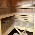 Farchanter Alm Mit Schlafzimmer, Wohnzimmer Und Schlafnische *