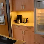 Farchanter Alm Mit Schlafzimmer, Wohnzimmer Und Schlafnische *