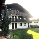 Farchanter Alm Mit Schlafzimmer, Wohnzimmer Und Schlafnische * Farchant