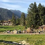 Farchanter Alm Mit Schlafzimmer, Wohnzimmer Und Schlafnische Apartment *