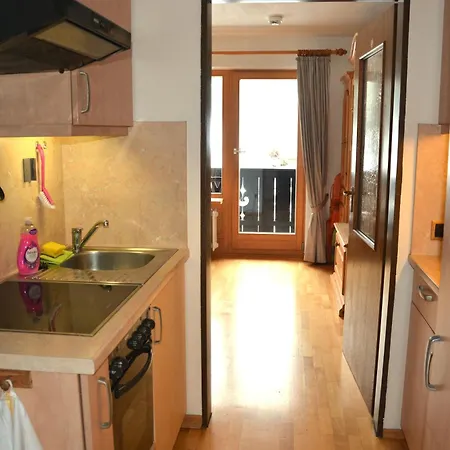 Farchanter Alm Mit Schlafzimmer, Wohnzimmer Und Schlafnische Farchant