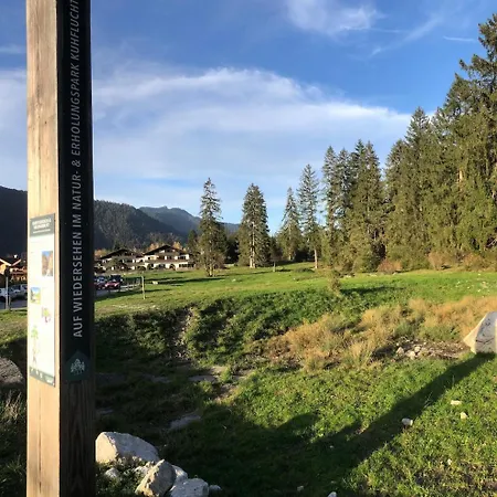 Appartement Farchanter Alm Mit Schlafzimmer, Wohnzimmer Und Schlafnische