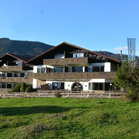 Farchanter Alm Mit Schlafzimmer, Wohnzimmer Und Schlafnische Apartment *